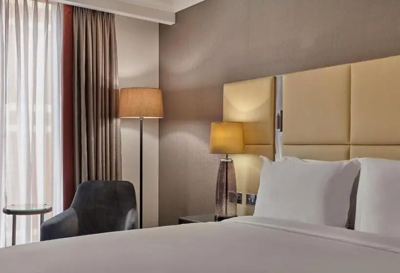 キングサイズベッドのスタンダードルーム, Hyatt Regency London Albert Embankment