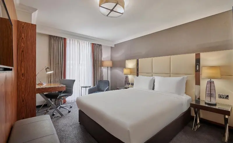 キングサイズベッドのスタンダードルーム, Hyatt Regency London Albert Embankment