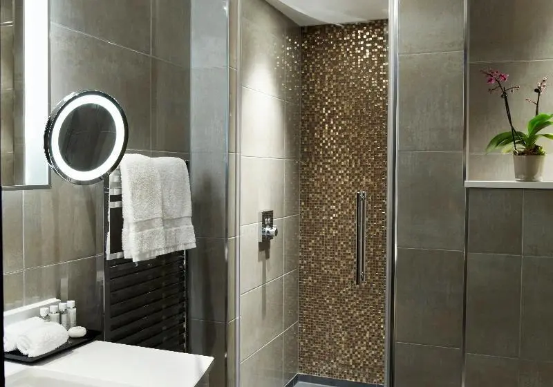 キングサイズベッドのスタンダードルーム, Hyatt Regency London Albert Embankment