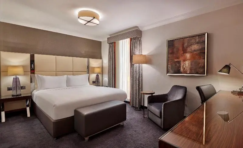 キングサイズベッドのスタンダードルーム, Hyatt Regency London Albert Embankment