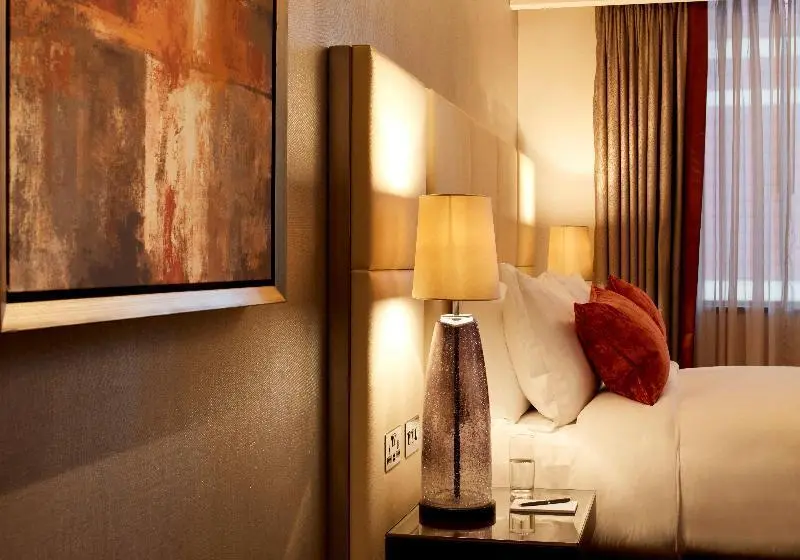 キングサイズベッドのスタンダードルーム, Hyatt Regency London Albert Embankment