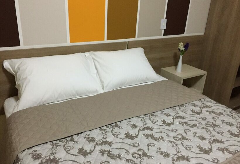 豪华房间, Maper Mardan