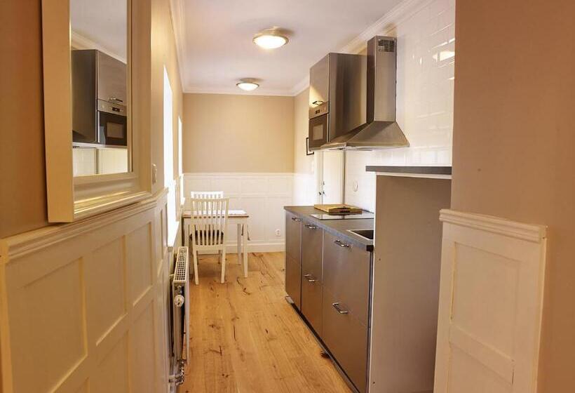 سوییت خانوادگی, Millasvilla