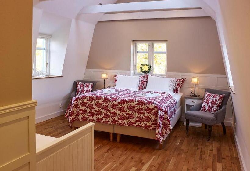 Suite Familiar, Millasvilla