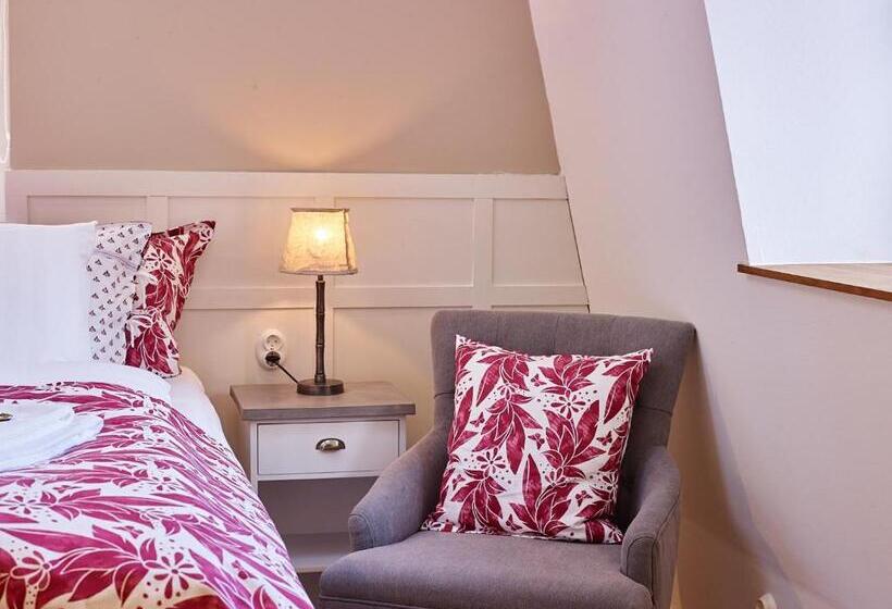 سوییت خانوادگی, Millasvilla