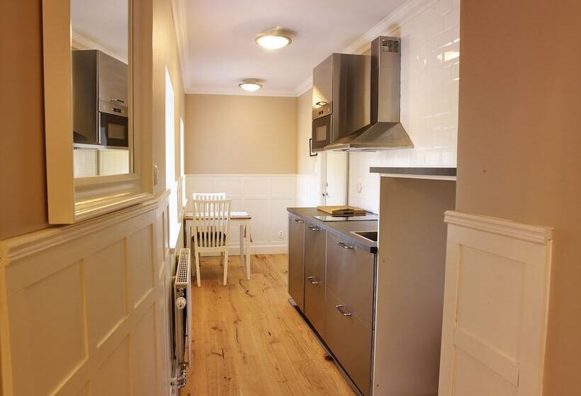 سوییت خانوادگی, Millasvilla