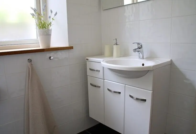 Chambre Economy, Millasvilla
