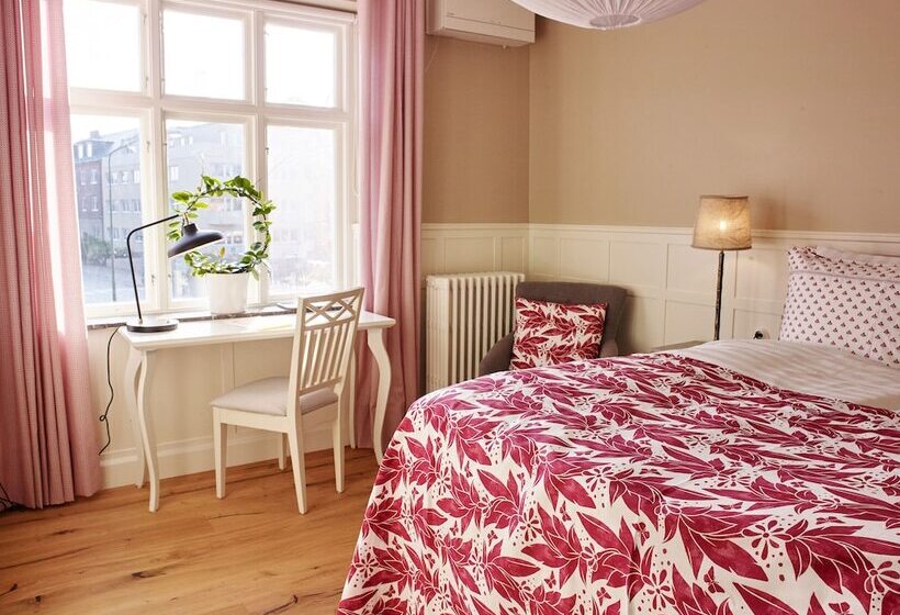 Quarto deluxe, Millasvilla