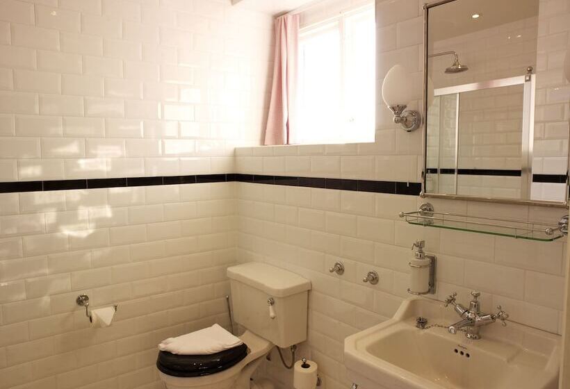 Quarto deluxe, Millasvilla