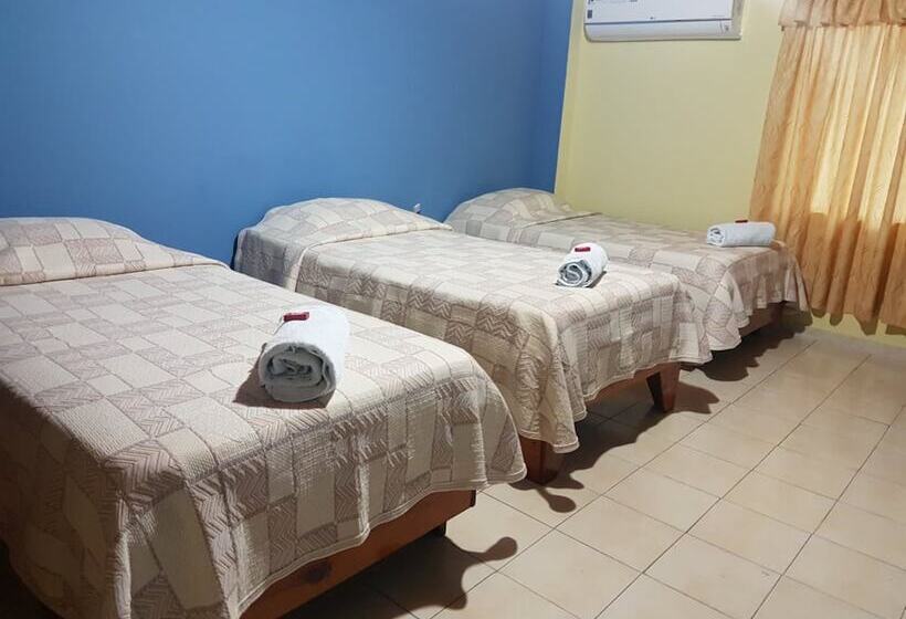 四人标准间, Old Providence