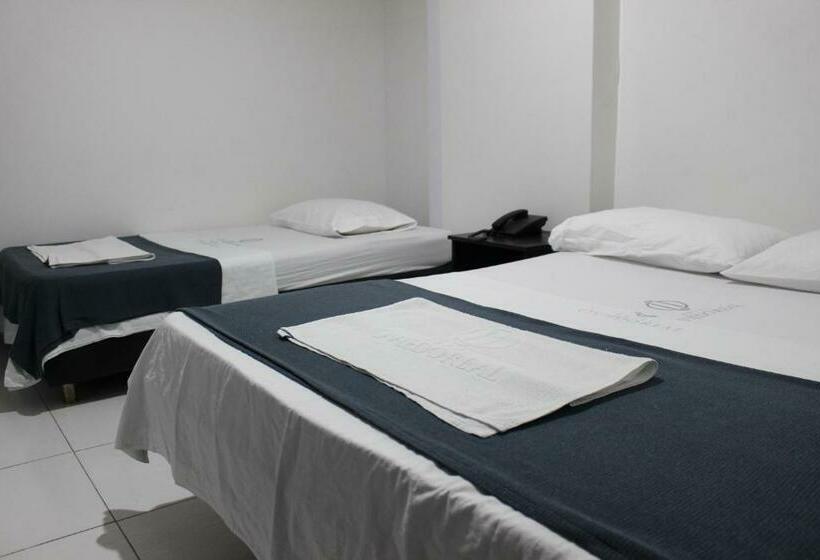 غرفة قياسية ثلاثية, Oviedo Real