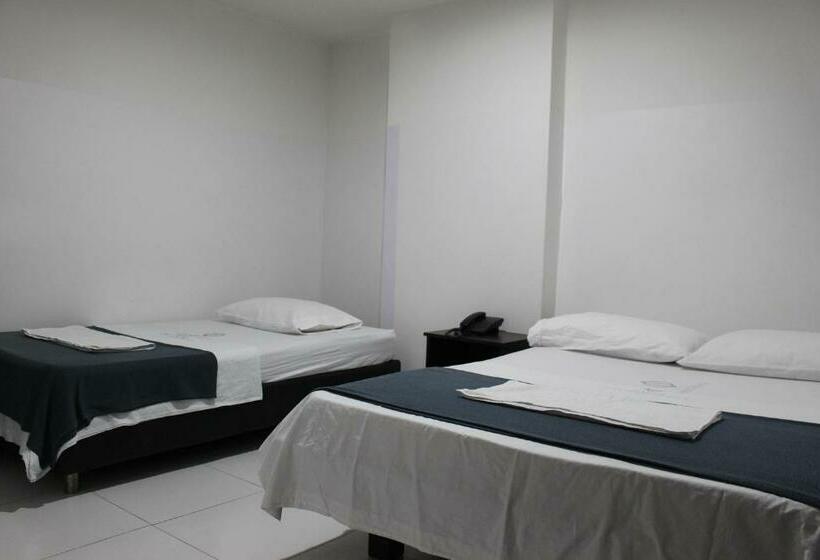 غرفة قياسية ثلاثية, Oviedo Real