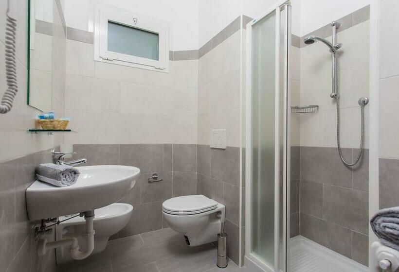 חדר סטנדרט נוף לים עם מרפסת, Platinum