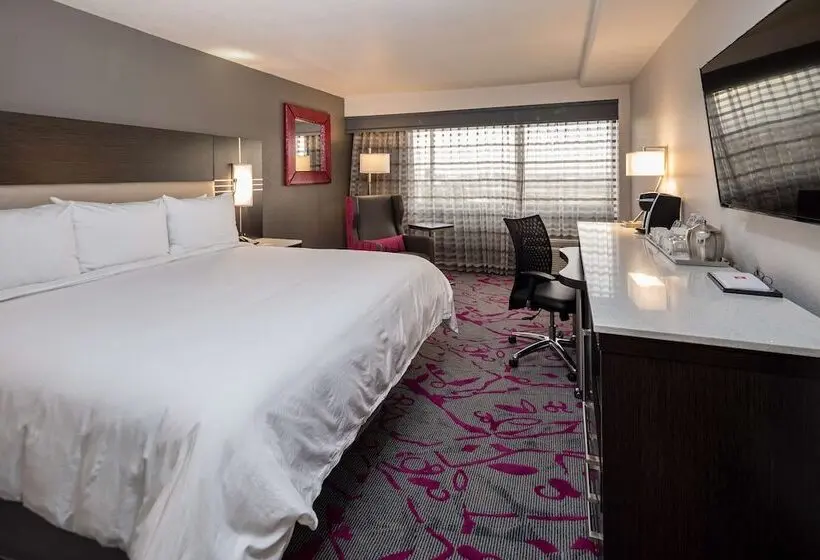 اتاق پرمیوم, Radisson Hotel Oakland Airport