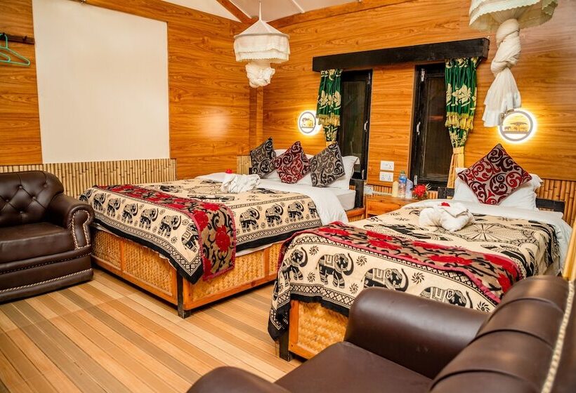 Deluxe room with river view, Riverside With Swimming Pool