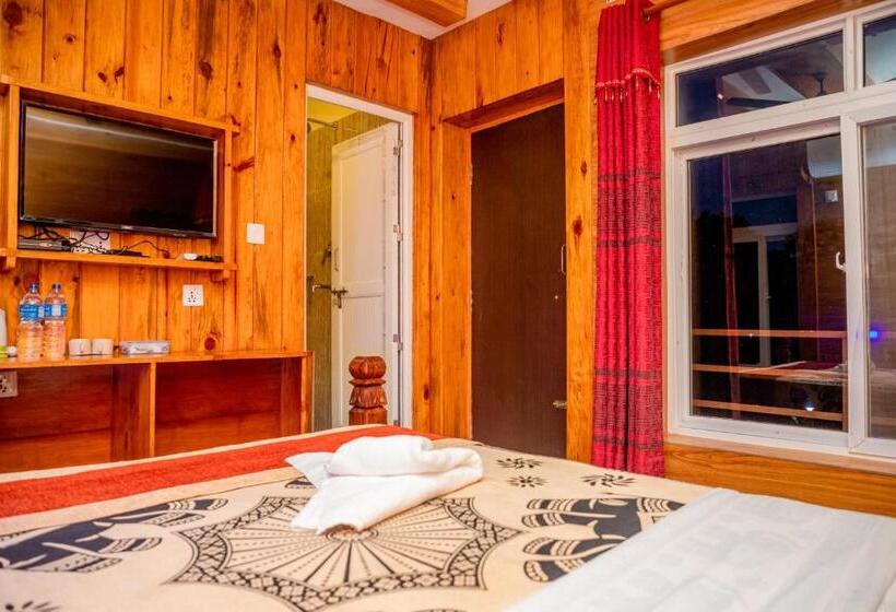 Deluxe room with river view, Riverside With Swimming Pool