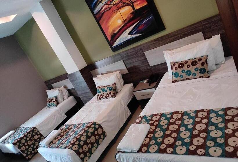 اتاق استاندارد سه نفره, Santa Clara Boutique