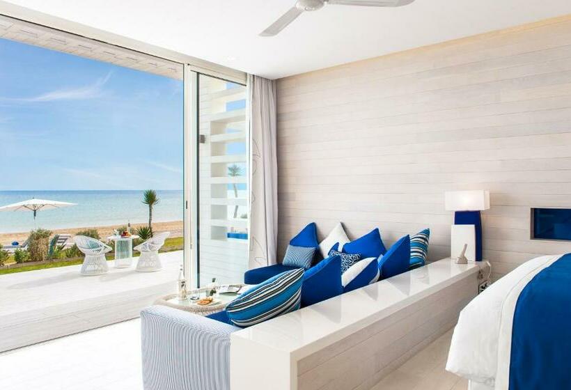 اتاق سوپریور با چشم‌انداز استخر, Sofitel Tamuda Bay Beach And Spa