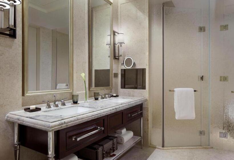 غرفة ديلوكس مطلّة علي ملعب الجولف, The Ritzcarlton, Haikou