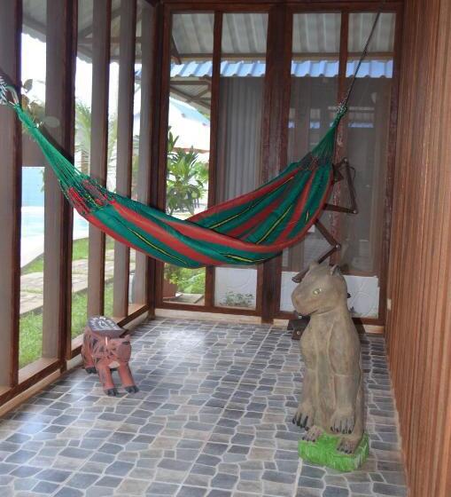 בונגלו משפחתי, Utuane