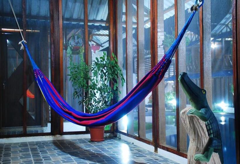 בונגלו משפחתי, Utuane