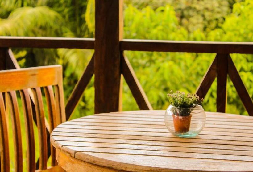 בונגלו משפחתי, Utuane