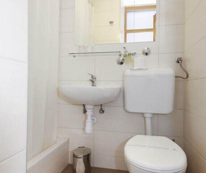 스탠다드 발코니 룸 바다 전망, Zagreb