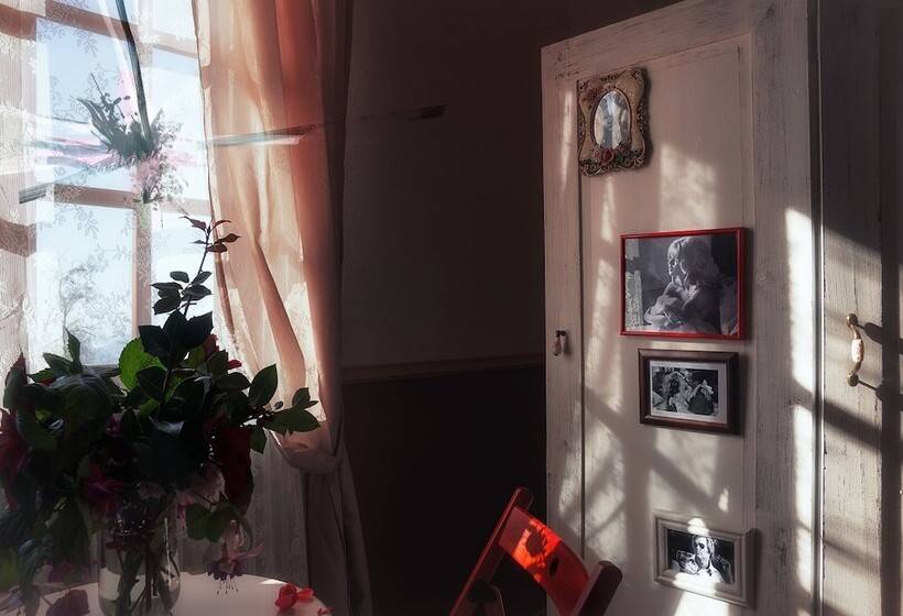 غرفة قياسية, Olga Rooms