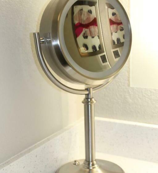 غرفة قياسية سرير كينج لذوى الإحتياجات الخاصة, Radisson Hotel Oakland Airport