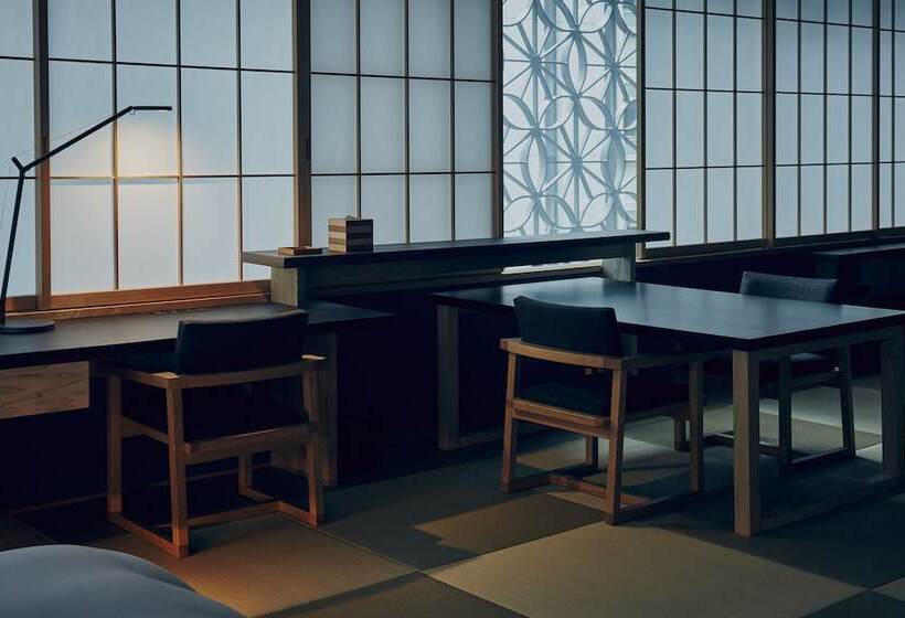 חדר אקזקיוטיב לשלושה, Hoshinoya Tokyo