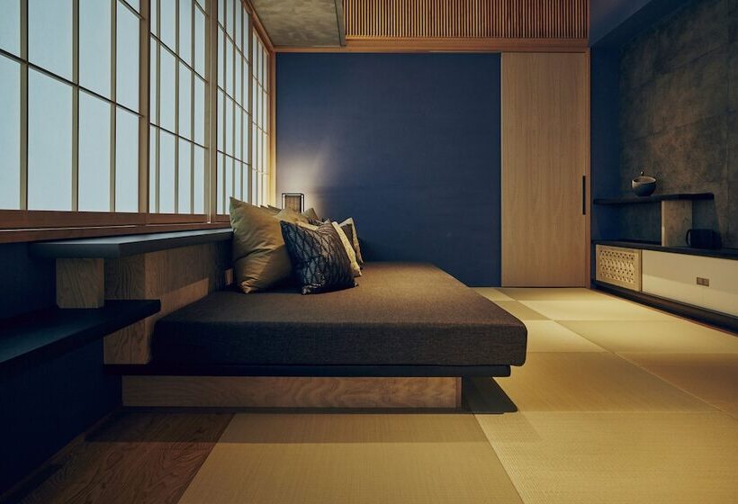 חדר אקזקיוטיב לשלושה, Hoshinoya Tokyo