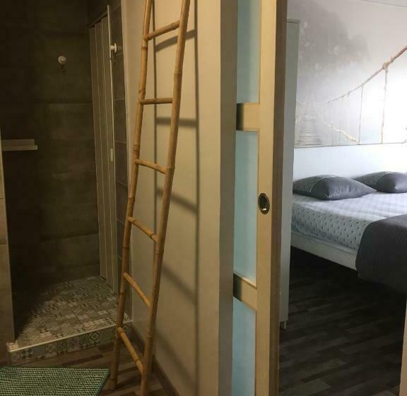 חדר סטנדרט עם מיטת קינג, 1 Chambre, 1 P'tit Dèj', 1 Sourire