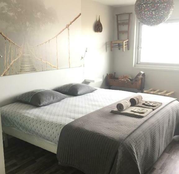 חדר סטנדרט עם מיטת קינג, 1 Chambre, 1 P'tit Dèj', 1 Sourire