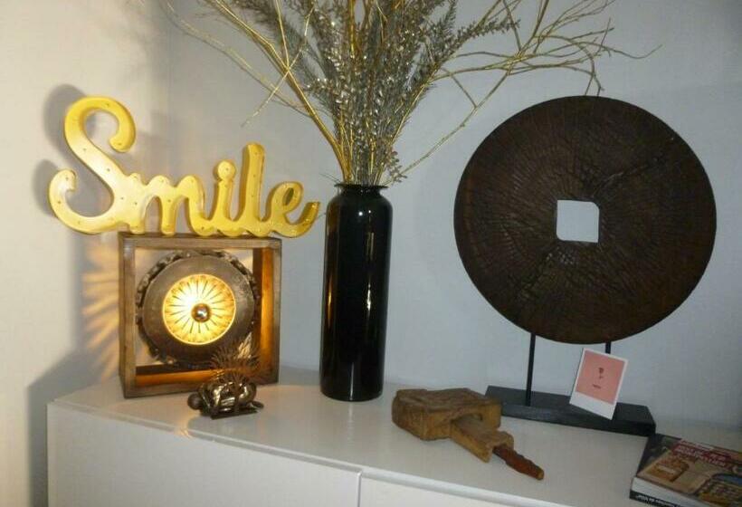 اتاق استاندارد با تخت بزرگ, 1 Chambre, 1 P'tit Dèj', 1 Sourire