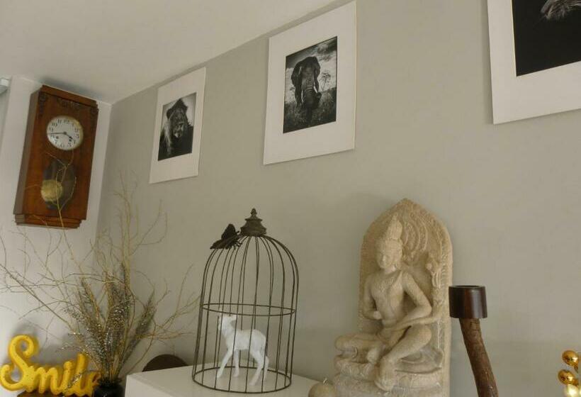 חדר סטנדרט עם מיטת קינג, 1 Chambre, 1 P'tit Dèj', 1 Sourire