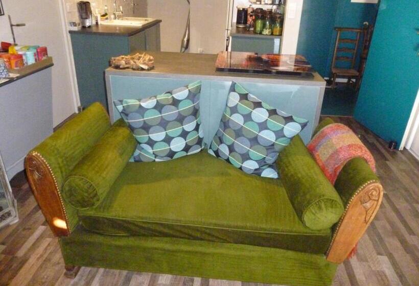 חדר סטנדרט עם מיטת קינג, 1 Chambre, 1 P'tit Dèj', 1 Sourire