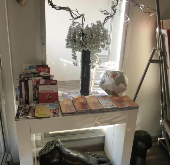 חדר סטנדרט עם מיטת קינג, 1 Chambre, 1 P'tit Dèj', 1 Sourire