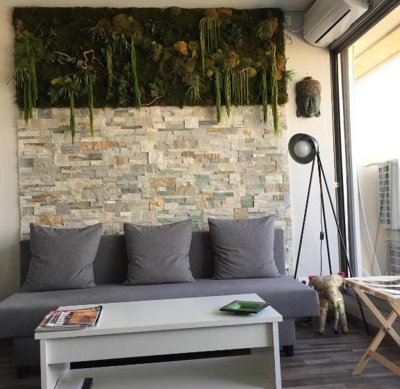 סטודיו סטנדרט, מיטה זוגית, 1 Chambre, 1 P'tit Dèj', 1 Sourire