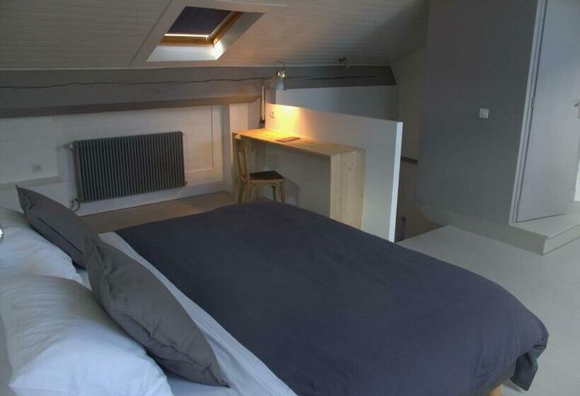 غرفة أساسية, Chambres D'hôtes L'epicurium