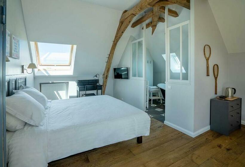 Familie Værelse, Château De La Garnison