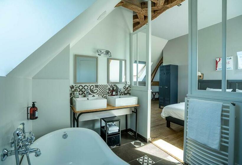 Familie Værelse, Château De La Garnison