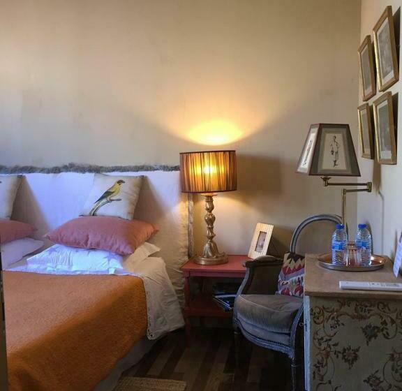 Номер Стандарт, La Maison Rousseau Chambre D Hôtes