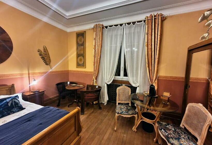 Номер Стандарт, La Villa Des Roses Gîte Chambres D Hôtes Piscine Chauffée