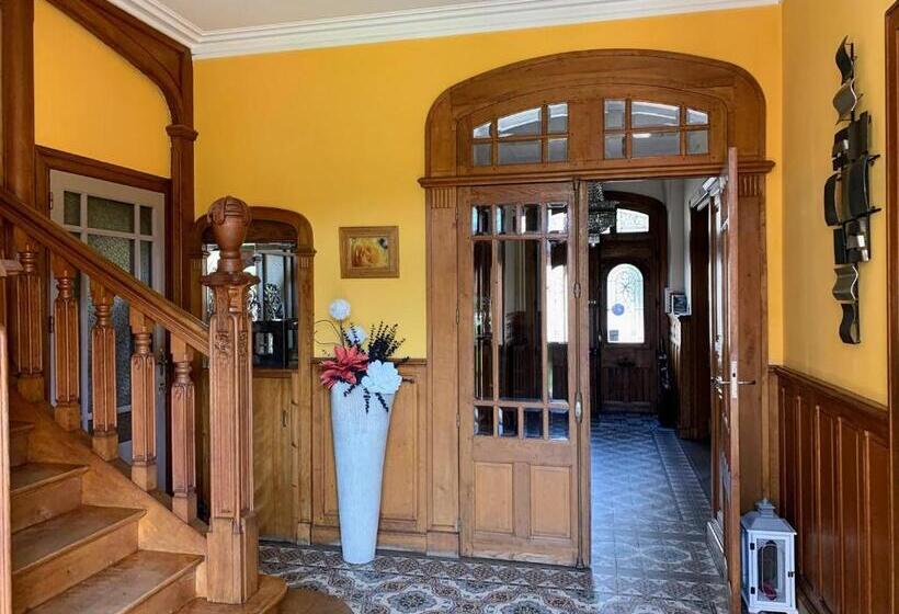 Family Suite, La Villa Des Roses Gîte Chambres D Hôtes Piscine Chauffée