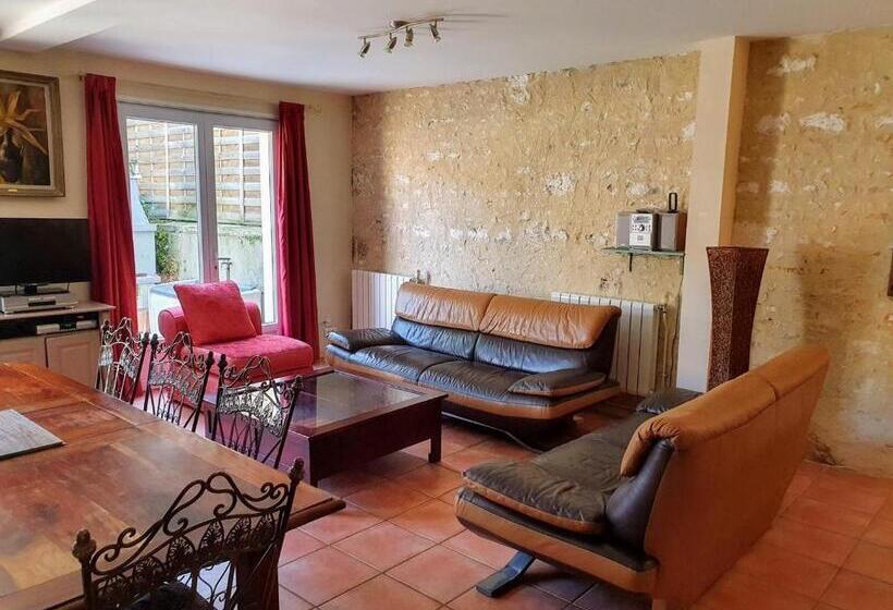 Дом 4 Спальни, La Villa Des Roses Gîte Chambres D Hôtes Piscine Chauffée