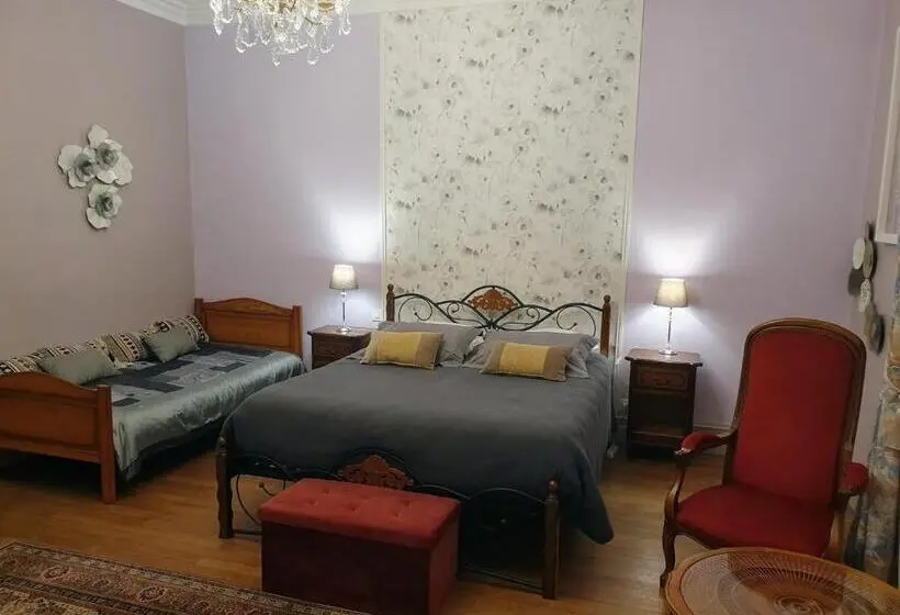 スタンダードルーム, La Villa Des Roses Gîte Chambres D Hôtes Piscine Chauffée