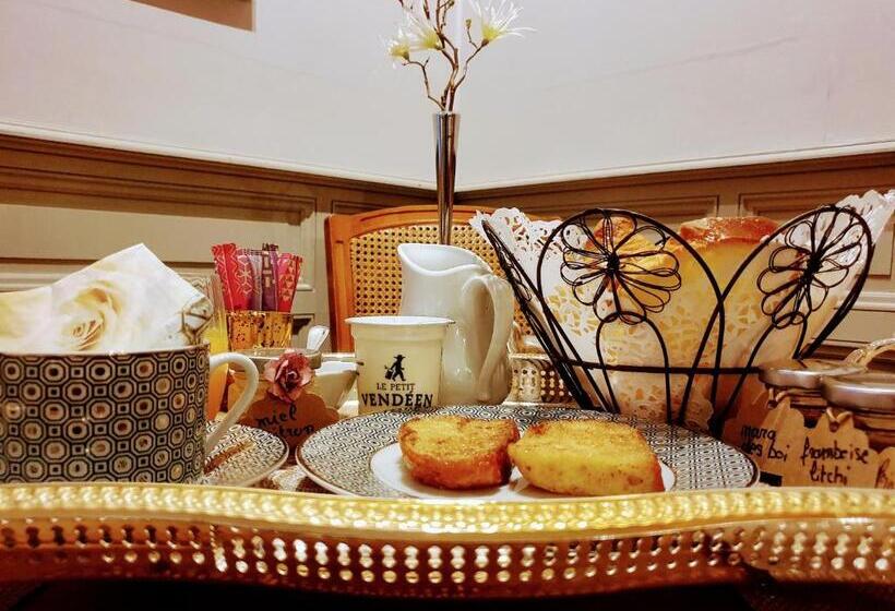 Family Suite, La Villa Des Roses Gîte Chambres D Hôtes Piscine Chauffée