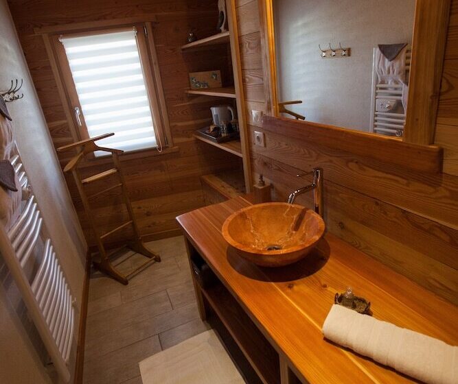 标准间, Le Bacchu Ber