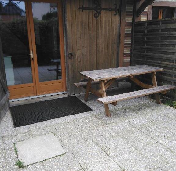 스탠다드 스튜디오 (테라스구비), Le Betrot