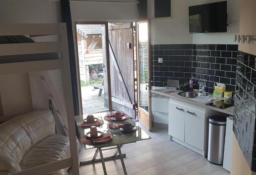 스탠다드 스튜디오 (테라스구비), Le Betrot